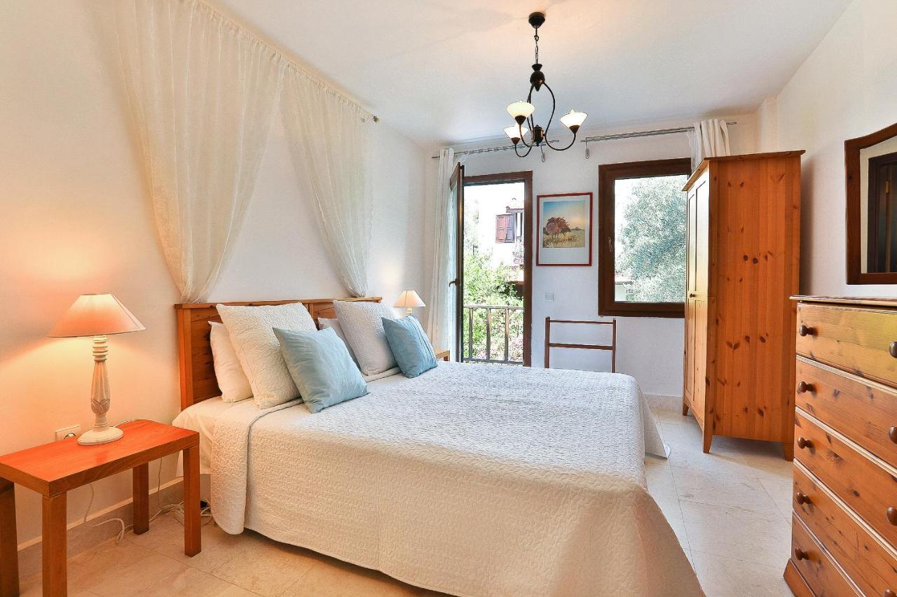 Stunning Seaviews Villa คัลคัน ภายนอก รูปภาพ